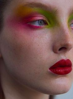 Editorial Colorful Makeup, Pop Color Outfit, Funky Makeup Looks, Bright Makeup, Pride Makeup, Face Art Makeup, Graphic Makeup