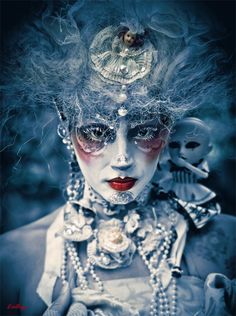 Creative & Inspiring Photography by Ludhye (Elise Consentino) Powder Puffs, Theatrical Makeup, Masquerade Masks, Pin Curls, Futuristic Fashion, Masks Masquerade, Pop Surrealism, Women's Hats, Fantasy Makeup