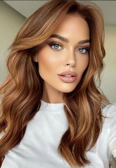 Hair Color Idea For 2023, Dynamic Red Hair, Hair Colours For 2023, Batsheva Haart Hair, Gingerbread Hair Color Balayage, Brown Strawberry Blonde Balayage, Copper Hair Spring, Hair Color Ideas For Brunettes Low Maintenance, Copper Bronze Hair