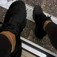 Style: Daily. Casual Item: Sneakers Upper Material: Flocking Toe: Closed Toe Closure Type: Lace-Up Wallpaper Nike, Runing Shoes, Dad Shoes, Sport Shoes Women, Lace Up Wedges, Nike Leggings, Breathable Sneakers, Shoes Summer, Mesh Shoes