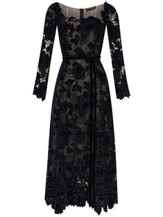 Shop Oscar de la Renta Peony Velvet dress Guipure Dress, Velvet Black Dress, Couture Evening Gowns, Chanel Loafers, Autumn Dresses, Nye Dress, Wardrobe Edit, Classy Dress Outfits, City Dress