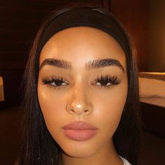 Eyebrows Goals, Arched Eyebrows, Dewy Makeup, Natural Eyebrows, Perfect Eyebrows, Makeup Goals, Natural Makeup Looks