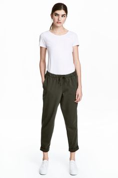 Joggers | Dark green | DIVIDED | H&M US Cropped Pants Women, Hair Color For Women, Long Hair Women, Short Hairstyles For Women, Cropped Pants, Drawstring Waist, Parachute Pants