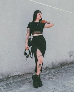 Summertime Goth Outfits, Goth Cruise Outfits, Gothic Beach Outfit, Goth Vacation Outfit, Goth Outfit Summer, Soft Goth Aesthetic Outfits, Goth Summer Aesthetic, Summer Gothic Outfits, Summer Goth Outfits Plus Size