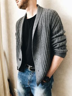 Cardigan Outfit, Fall Outfits Men, Traje Casual, Legging Sport, Grey Coat, Casual Cardigans, Mens Cardigan, Outfits Men, Mens Casual Outfits