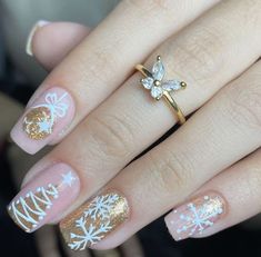 Gold Glitter Nails, Pretty Nail Art Designs, Pretty Nail Art, Nail Designs Glitter, Short Nail Designs, Xmas Nails, Christmas Nail Designs, Short Acrylic Nails