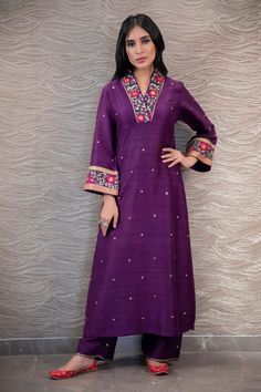 Resham Embroidery, Desi Fashion Casual, Palazzo Set, Kurtis With Pants, New Address, Kurta Designs Women, Embroidery Suits Design