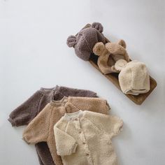 Dress your little one in adorable coziness with our Furry Teddy Romper With Hat! This charming ensemble features a soft and fuzzy teddy bear romper that will keep your baby warm and cuddly. Complete with a matching hat, it adds an extra layer of cuteness to their outfit. Material: Cotton. Color: Brown, Beige, Khaki. Winter Baby Clothes, Boys Fleece, Winter Baby, Baby Warmer, Baby One Piece, Baby Winter, Baby Romper, Winter Collection, Piece Of Clothing