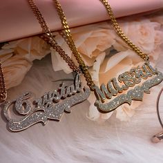 Name Chains Necklace Gold, Name Necklace Gold Personalized Jewelry, Estilo Swag, Custom Bling, Buying Gold, Nameplate Necklace, Gold Name Necklace, Professional Jewelry, Custom Pendants