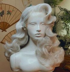 Κούρεμα Bob, High Fashion Hair, Drag Wigs, Fishtail Braid, Long Blonde, American Beauty, Wig Styles, Aesthetic Hair