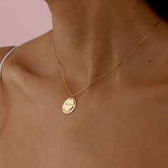 Introducing our "Disk Name and Date Necklace" - a beautifully personalized accessory that encapsulates your special moments.  Orders; It is carefully produced by NisPersonalized. "MATERIAL"   -- 100% 925k Sterling Silver - This solid, precious metal is a classic that lasts forever. While it may darken over time, with continuous care and an occasional, it's as good as new. -- 18K Gold Plated - For those with an eye for striking gold, our gold jewelry uses sterling silver as a base and is plated with a durable and thick layer of 18-karat gold plated. -- 18K Rose Gold Plated - Our rose gold jewelry uses a sterling silver base with 18-karat rose gold overtop to give our jewelry a pink-golden hue. "H O W * T O * O R D E R" -Select Necklace  -Color and chain length  -Write name in the personaliz Date Necklace, Disk Necklace, Necklace Name, Number Necklace, Disc Pendant, Disc Necklace, Gifts For My Sister, Engraved Necklace, Rose Gold Jewelry