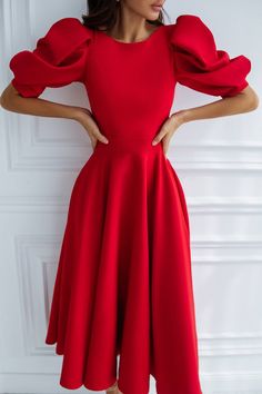 Fabric: Crepe Viscose 50%, Polyester 40%, Elastane 10% Round neckline Puff sleeves Short sleeves Backless dress Midi length Colors: Black, White, Red, Sky-Blue Analogous Outfit, Reception Dresses, Church Dress, Dress Flowy, Closet Goals, Red Sky, Red Midi Dress, 70s Inspired, Luxury Dress