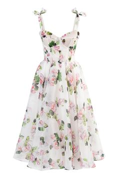 Tender floral midi tie-strap dress ➤➤ Milla Dresses Plus-koon Muoti, Milla Dresses, Tie Strap Dress, Puffy Skirt, Dress Weights, Midi Flare Skirt, American Fashion Designers, Formal Party Dress, Costume Intero