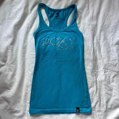 🎀Adorable blue and silver 2000s graphic tank, made of 95% cotton and 5% elastane 🎀Size women's XS, form-fitting Blue Y2k Aesthetic, 2000s Tank Top, 2000s Tops, Sublimation Ideas, Roxy Women, Fancy Dresses, Y2k Fashion, School Outfits, Graphic Tank