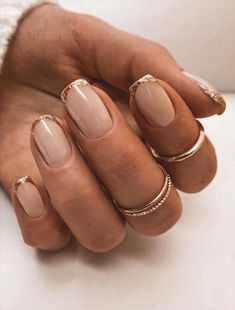 40 Beautiful natural short square nails design ideas to get inspired for Spring nails & Summer nails - Fashion Girl'S Blog Neutral Glitter Dip Nails, Festive French Manicure, Gold Glitter French Tip Nails Square, French Manicure Glitter Tips, Festive Short Nails, Festive French Nails, Gold Tip French Manicure, French And Gold Nails, Gold Round Nails