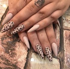 Pantera Nails, Leopard Nail Art Designs, Jungle Nails, Leopard Nail Art, Cow Nails, Leopard Print Nails, Carnival Rides, Leopard Nails, Animal Print Nails