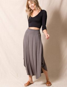 Bamboo Tulip Skirt Fast Growing Plants, Tulip Skirt, Soft Classic, Center Stage, Sweaters Oversized, Effortless Style, Tulips, Breathable Fabric, Personal Style