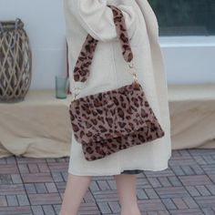 Buy Dark Leopard Faux Fur Shoulder Bags Worldwide Free shipping and return, color: Brown , material: Faux Fur Leopard Print Bag, Lv Bags, Fur Bag, Cute Purses, Change Purse, Fur Fashion, Winter Colors, Cute Bag, Sling Bag