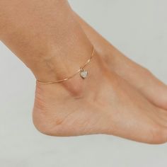 A symbol of love and affection, this Roma Heart CZ Charm will be a sweet addition to Roma's Italian Ferrara Diamond-Cut Bead Anklet which easily adjusts up to 10" to perfectly fit any size ankle. SEE ALL ANKLETS PRODUCT DETAILS Anklet Length: Adjustable up to 10" Charm Size: 3/8" L x 1/4" W Closure: Lobster Clasp Adjustment: Patented Adjusting Gasket Metal: .925 Sterling Silver Finish Options: Gold or Rhodium Stones: Brilliant Cubic Zirconia Origin: Made in Italy