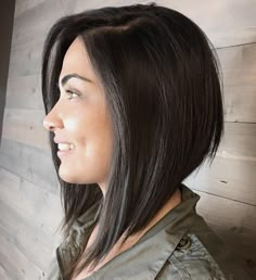 Inverted Bob Haircuts, Angled Bob Haircuts, Angled Bob Hairstyles, Inverted Bob Hairstyles, Medium Bob Hairstyles, Choppy Bob Hairstyles, Long Bob Hairstyles, Penteado Cabelo Curto, Trending Hairstyles