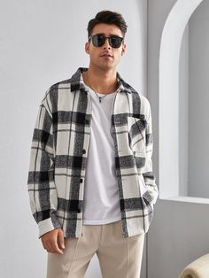 Check Shirt Men Outfits, Checkered Jacket Outfit Men, Plaid Outfit Mens, Outfit Sobrecamisa Hombre, Sobrecamisa Hombre Outfit, Black And White Flannel Outfit Men, White Flannel Outfit Men, Flannel Jacket Outfits Men, Oversized Flannel Outfits Men