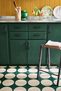 #70style #70sinteriordesign #70sinteriordesignideas #70sinteriors #interiordesigntrends 70’s Interior Design, Small Kitchen Look Bigger, Amsterdam Green, Green Chalk Paint, Timeless Bathroom, Headboard Styles, Small Kitchen Decor