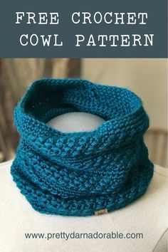 the free crochet cowl scarf pattern is shown on a mannequin