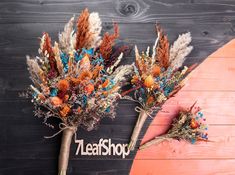 Dried flower thistle fall autumn wedding bouquet teal blue and rust western style. If you see that you are missing the quantity of something, write to me, I will edit the quantity. Everything is made to order. I can do everything from this set. I can change the color scheme according to your wishes. You can see how to use the arch arrangements here- https://www.instagram.com/7leafshop_com/ Note to International Buyers: After order is placed you Agree to the Conditions and policies of 7LeafShop. Boho Fall Flowers, Teal And Orange Centerpieces, Spring Teal Wedding, Autumn Dried Flower Bouquet, Teal Burnt Orange Wedding, Western Flower Arrangements, Teal Wedding Bouquet, Autumn Wedding Bouquet, Blue Pampas