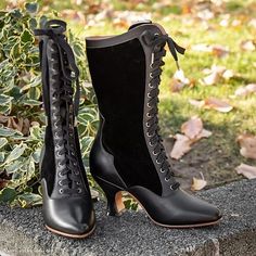 Kategorie:Stiefel; Obermaterial:Kunstleder; Saison:Frühling  Herbst,Winter; Absatzform:Kätzchen-Ferse; Geschlecht:Damen; Stil:Elegant,Modisch,Brautkleider schlicht,Vintage; Absatzhöhe (Zoll):1-2; Außensohlenmaterialien:MD (Phylon); Anlass:Party,Täglich; Muster:Stickerei; Kotierung:10/10/2023; 2023 Trends:Stiefel mit Absatz,Übergrössen,Bullock Schuhe; Fußlänge:; Fußbreite:; Absatzhöhe:Mittlerer Absatz Edwardian Boots, Boots Party, American Duchess, Popular Boots, Vintage Boots, Dream Shoes, Winter Shoes, Kitten Heel, Mid Calf Boots