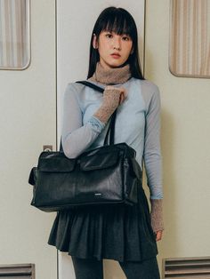 Composition : VEGAN LEATHER (NONE - ANIMAL)Color : BlackCountry of Origin : Republic of Korea Large Bags, Large Black, Vegan Leather, Composition, Bag Lady, Shoulder Bag, The Originals, Leather, Color