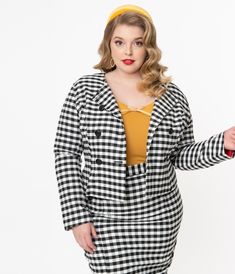 Send out those sassy vibes, gals! Straight from Collectif, this stunning plus size jacket is crafted in a sturdy woven blend that radiates rockabilly vibes in a black and white gingham pattern. The double breasted button up is framed by slender long sleeves while the princess seams show off your curves. Fabulous lined, we’ll meet you downtown!Available in sizes UK 6-22 while supplies last. Plus Size Jacket, 1950s Outfits, Black And White Gingham, Jackets Uk, Gingham Pattern, Plus Size Black, Princess Seams, Model Pictures, Princess Seam