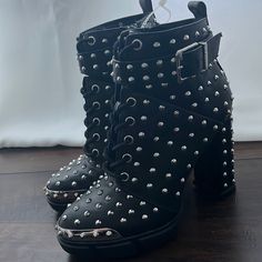 Chanel Mademoiselle, Coco Chanel Mademoiselle, Gianni Bini Shoes, Short Natural Hair Styles, Shoes Brand, Gianni Bini, Heel Boots, Dr. Martens Boots, Coco Chanel