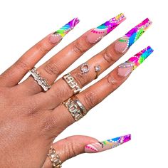 Aesthetic Christmas Nails, Bright Acrylic Nails, Nail Designs Bling, 90s Nails, Back To The 90's, Nails Rainbow, Gold Acrylic Nails, Nails Design With Rhinestones, Her Nails