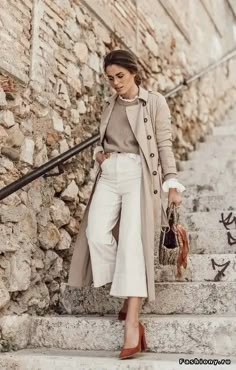 Trent Coat, Trenchcoat Outfit, Trench Coat Outfit, Coat Outfit, Beige Style, Mode Inspo