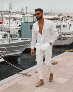 All White Party Outfits, White Attire, White Party Outfit, Beautiful Women Quotes, 90s Fashion Outfits Hip Hop Party, Party Outfit Men, Handsome Men Quotes, Handsome Style, Handsome Arab Men