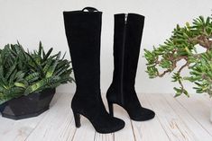 Vintage black suede women boots in excellent condition. Brand Keys Italy Size 37 (us 6.5, uk 4.5) Genuine suede leather upper Leather lining and insole Man made sole Zipper on the instep insole 23 cm = 9.1 inches ball width 7.5 cm = 3 inches heel 9 cm = 3.5 inches height 48 cm = 18.9 inches High Heel Stiefel, Suede Blazer, Unique Jackets, 3 Inch Heels, Women Boots, Heel Boots, High Heel Boots, Slovenia, Brown Suede