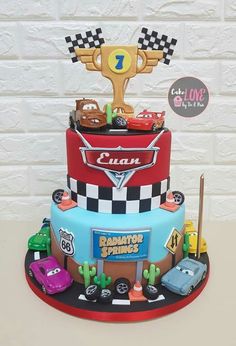 Disney Car Cake, Bolo Carros Disney, Cars 3 Cake, Pixar Cars Birthday Cake, Cars Disney Cake, Cars Birthday Party Cake, Cars Theme Birthday Cake, Pixar Cars Cake, Cars Cake Ideas