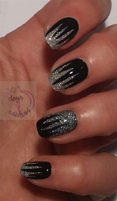 Nailart Ideas, Metallic Nail Art, Nagellack Trends, Silver Nail, Edgy Nails, Super Nails, Metallic Nails, Ideas Nails, Nail Designs Glitter