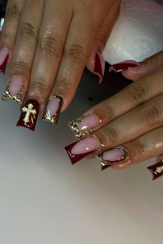 Cute Red Birthday Nails, Red And Gold Acrylics, Red And Gold Chrome Nails, Red Gold Nails Design, Nail Freestyle Designs, Medium Red Nails, Red Prom Nail Ideas, Red Junk Nails, Red And Gold Nail Ideas