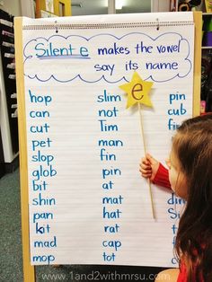 Silent e Silent E, First Grade Reading, Teaching Phonics, Kindergarten Literacy, Phonics Activities, Kindergarten Reading, Teacher Hacks, Literacy Activities, Kindergarten Classroom