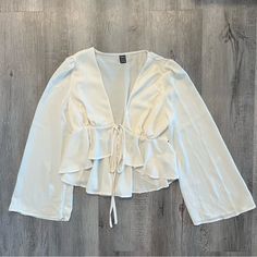 Cream Colored Blouse- Sheer. Top Is Size Xs And Flowy. Never Worn. Flowy Sheer Top, Cropped Blouse For Spring Brunch, White Flowy Shirt, White Flowy Top, Tops Shein, Aesthetic Accessories, Fancy Tops, Flowy Shirt, Flowy Sleeves