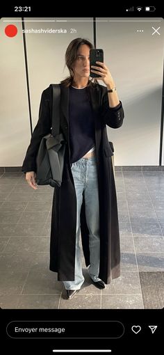 Capsule Wardrobe Outfits, Style Muse, Spring Summer Trends, Wardrobe Outfits, Stockholm Fashion, Cold Weather Outfits, 가을 패션, Denim Outfit