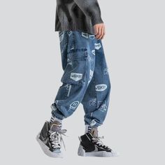 Bringing you the perfect blend of fashion and function. our 2023 Spring-Summer Collection introduces these mid-waist. fashion-flair cargo joggers! Crafted with premium denim. these joggers feature a unique distressed pattern. drawstrings closure. and a sleek. slim fit - sure to be your next summer staple.Distinctive Features: Fashion-Style Cargo Joggers: Timelessly fashionable. these cargo joggers feature a mid-waist fit. drawstrings closure. and a unique distressed pattern. Unique Distressed Pa Graphic Jeans, Joggers Pants, Style Cargo, Denim Joggers, Painted Denim, Street Style Trends, Cargo Joggers, Modern Trend, Denim Design