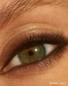 Artist In Residency: Cyndle K's Parisian Smoky Eye – Rose Inc. Green Eyes Makeup Looks, Eye Makeup For Green Eyes, Green Eyes Makeup, American Makeup, Rose Inc, Makeup Looks For Green Eyes, Pinterest Makeup