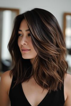 Medium Length Balayage With Layers, Caramel Ribbon Highlights On Dark Hair, Partial Highlights Medium Length Hair, Easy Upkeep Hair Color, Asian Highlights Hair Black, Brown Hair With Highlights Medium Length, Layered Brunette Hair Medium, Medium Length Hair With Layers Brunette, Medium Length Brunette Hair With Layers