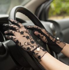 Black Sheer Gloves, Gloves For Wedding, Transparent Gloves, Gloves Elegant, Gloves Aesthetic, Fancy Gloves, Gloves Outfit, Sheer Gloves