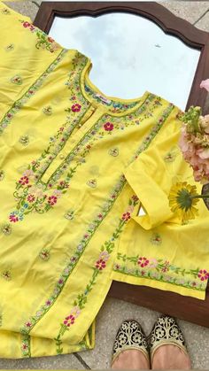 🌻🌻🌻 Cotton Kurties, Coach Outfits, Cotton Kurtis, Fancy Accessories, Hand Embroidery Dress, Machine Work, Indian Designer Suits, Pajama Fashion, Saree Poses