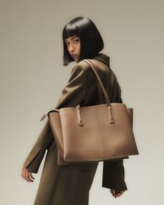 Everyday Work Bag, Everyday Purse, Black Luxury, Vegan Bags, Best Laptops, Laptop Bags, Leather Briefcase, Computer Bags