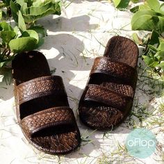 Dark Brown Jandals ® -- Pali Hawaii Hawaiian Jesus Sandals – oFlop Haim Sisters, Hawaiian Sandals, Pali Hawaii Sandals, Jesus Sandals, Classic Sandals, Comfy Sandals, Cork Sandals, Birthday Board, Shoe Fits