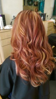 Red Highlights On Ginger Hair, Red Head Color Ideas, Ginger And Red Highlights, Red Hair With Ginger Highlights, Ginger And Blonde Streaks, Dark Red On Blonde Hair, Highlights With Red Hair, Ginger With White Highlights, Ginger Hair Ideas Highlights